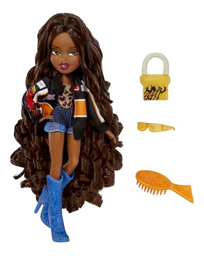 Sasha Fashion Doll with Accessories S616