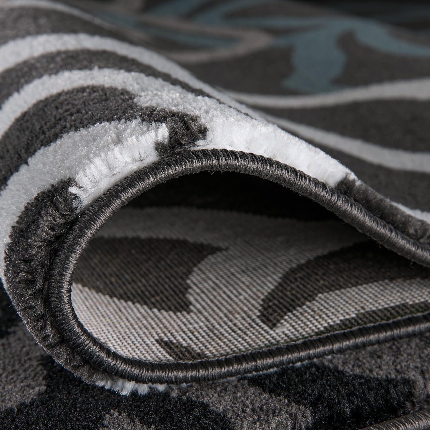 Gray Floral Abstract Area Rug 5' 3" X 7' 3" N435997