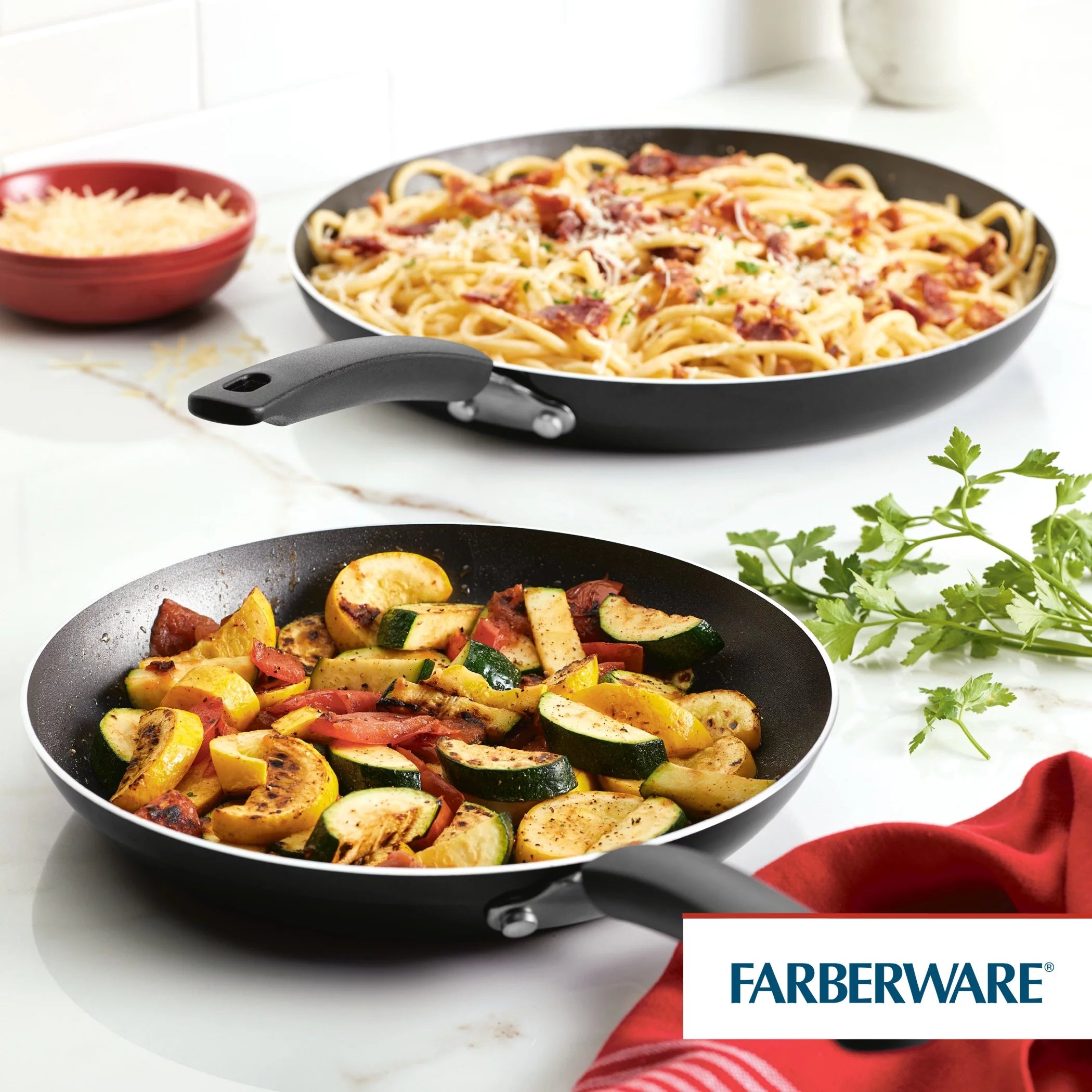 2-Piece Black Non-Stick Aluminum Frying Pan D3014