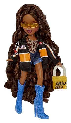 Sasha Fashion Doll with Accessories S616