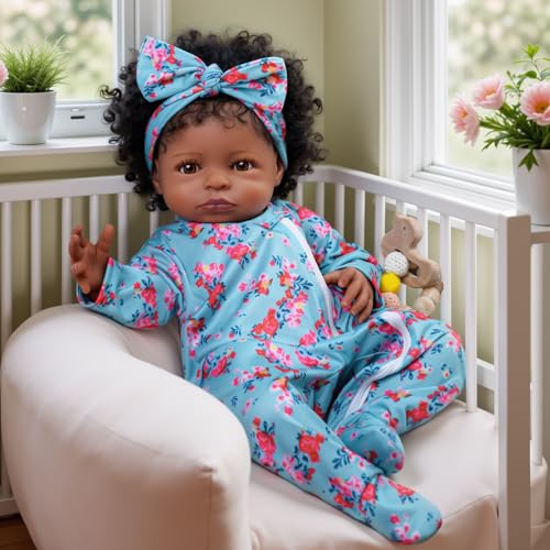 18-Inch Realistic Reborn Baby Doll with Clothes and Toy E578