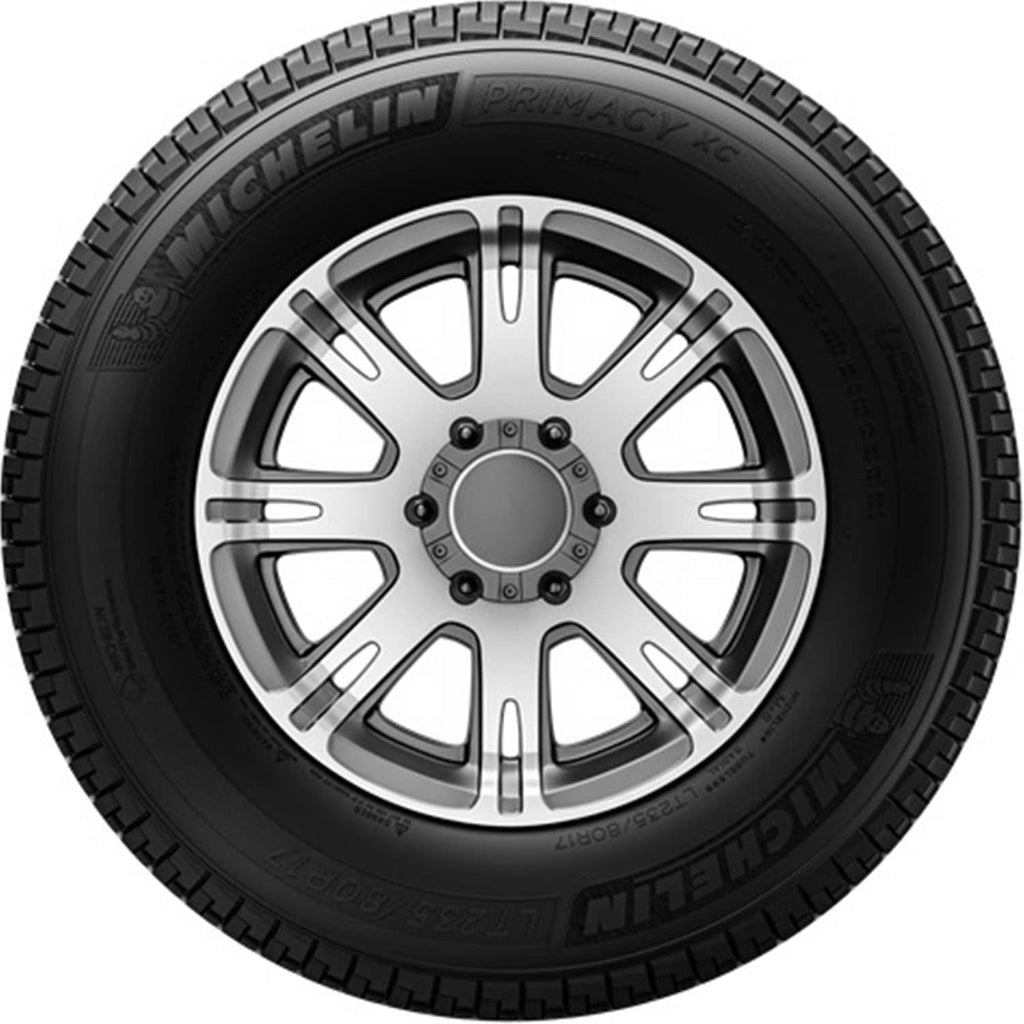 275/065R18 All-Season Radial Car Tire A7544