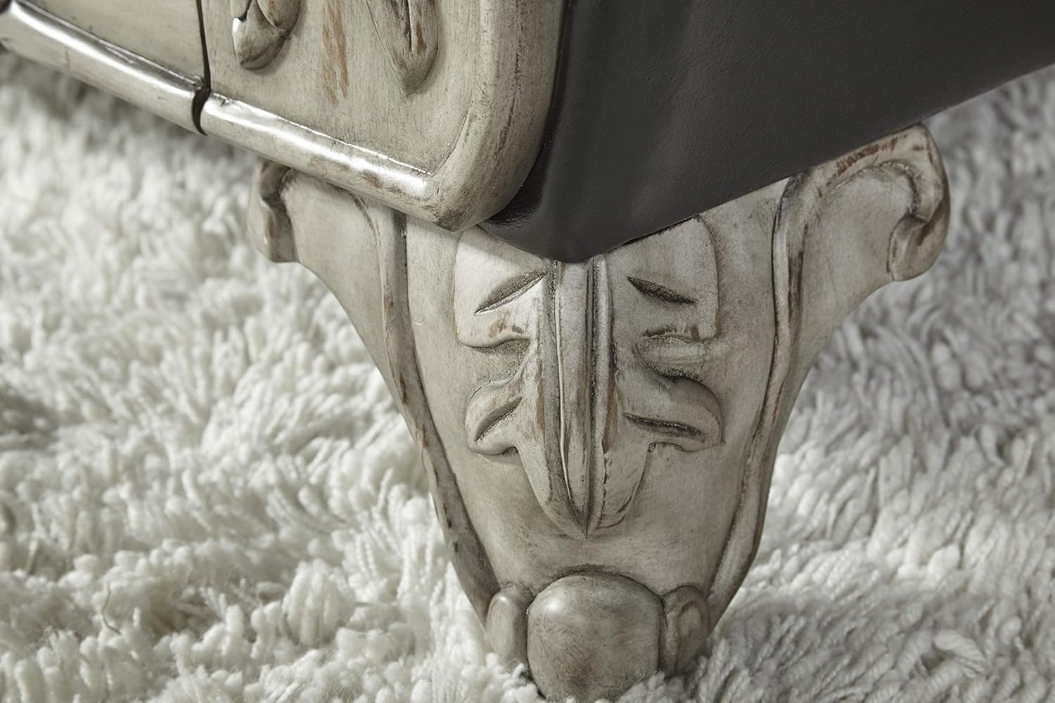 Ebony Sofa L757121