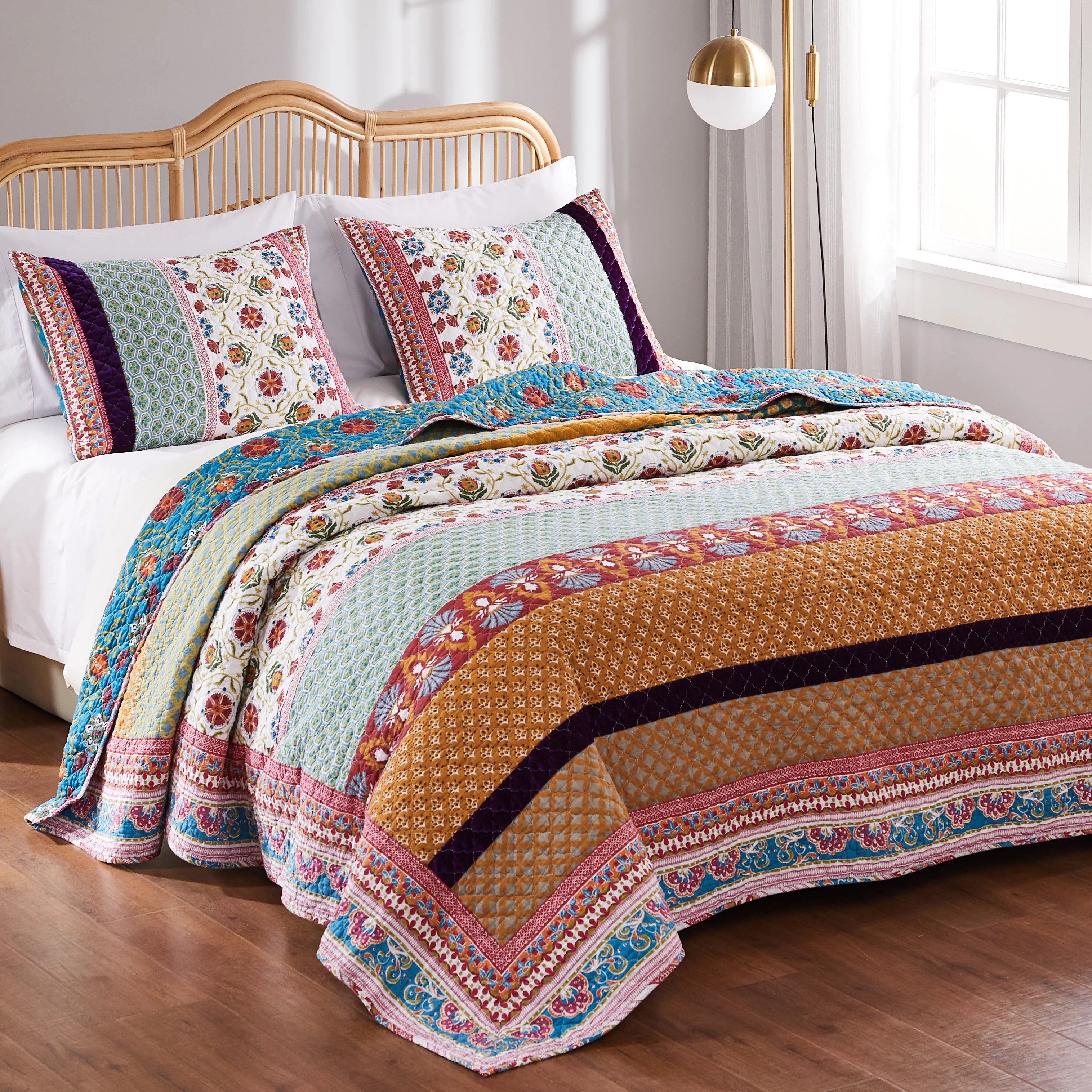 3-Piece King/Cal King Reversible Cotton Quilt Set G10026