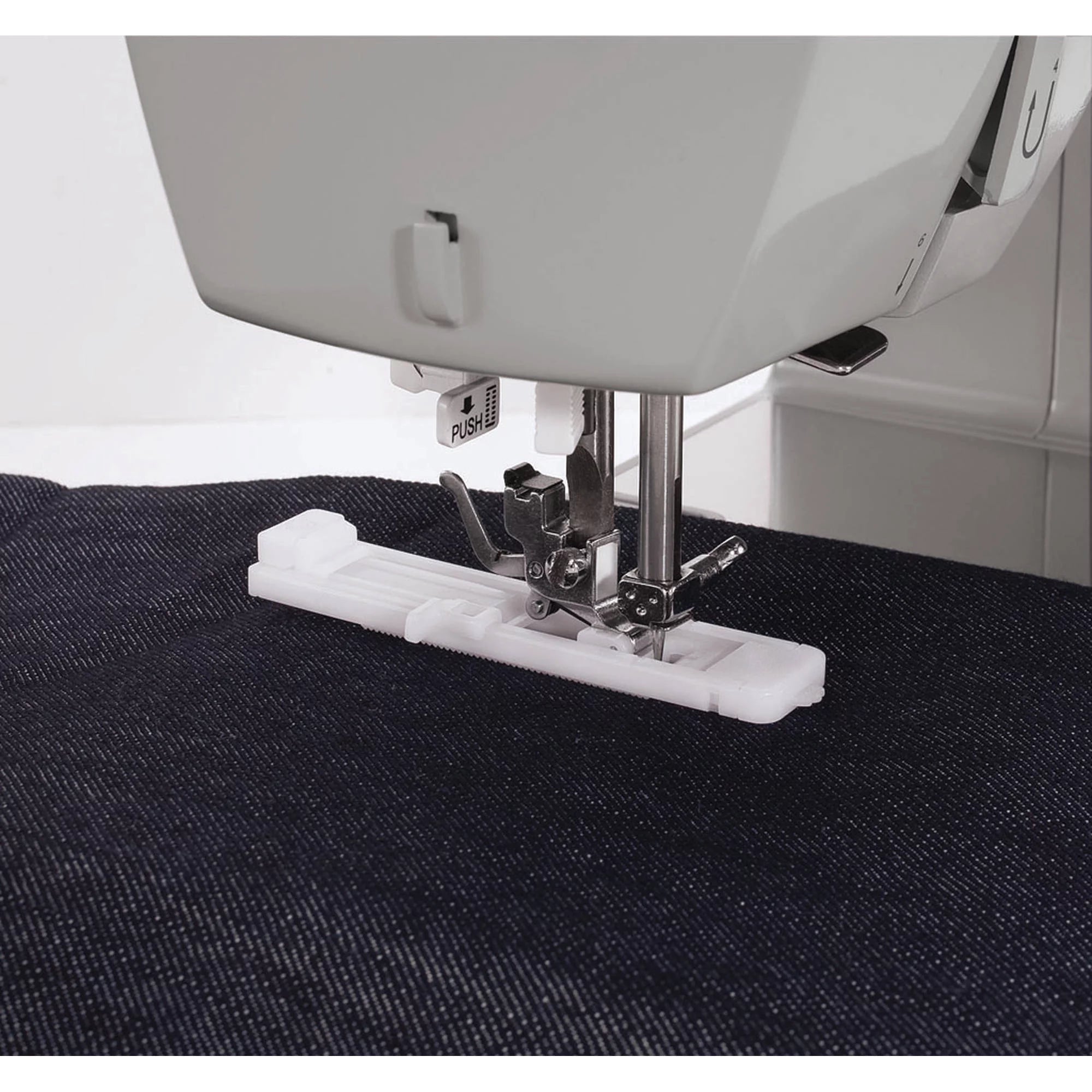 Heavy Duty Sewing Machine with 97 Stitch Applications S652