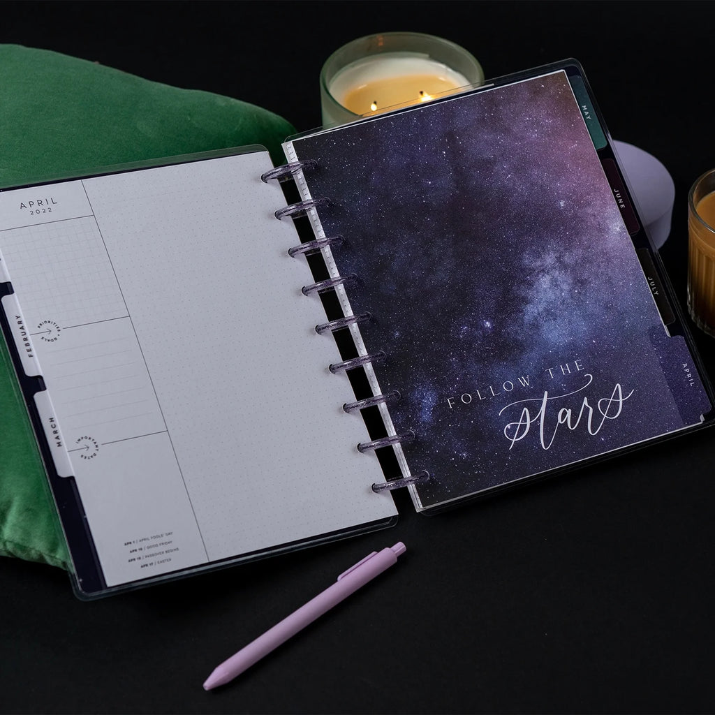 Classic 12 Month Planner, 8.75" x 1.37" x 9.75" D614