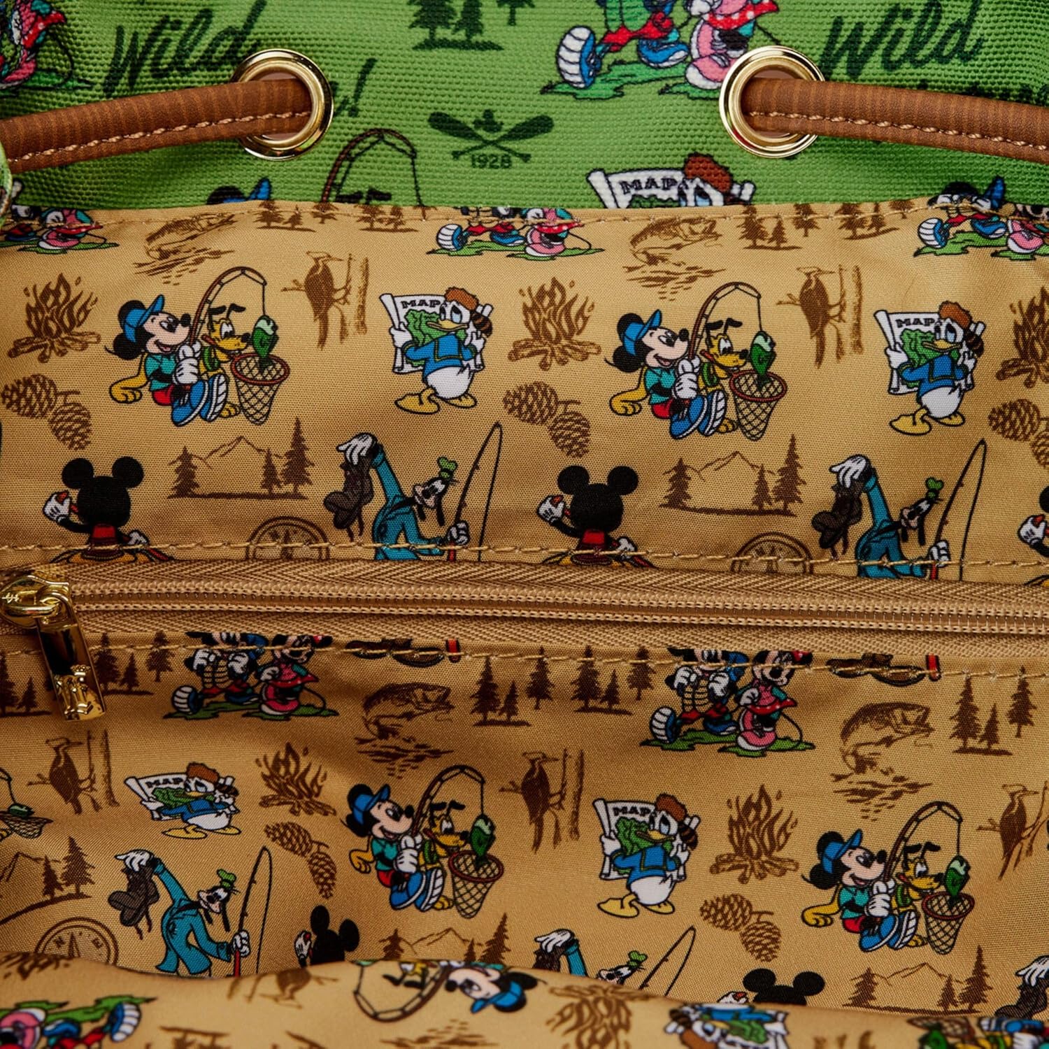 Mickey, Minnie, & Friends Camping Scene Rucksack W186584