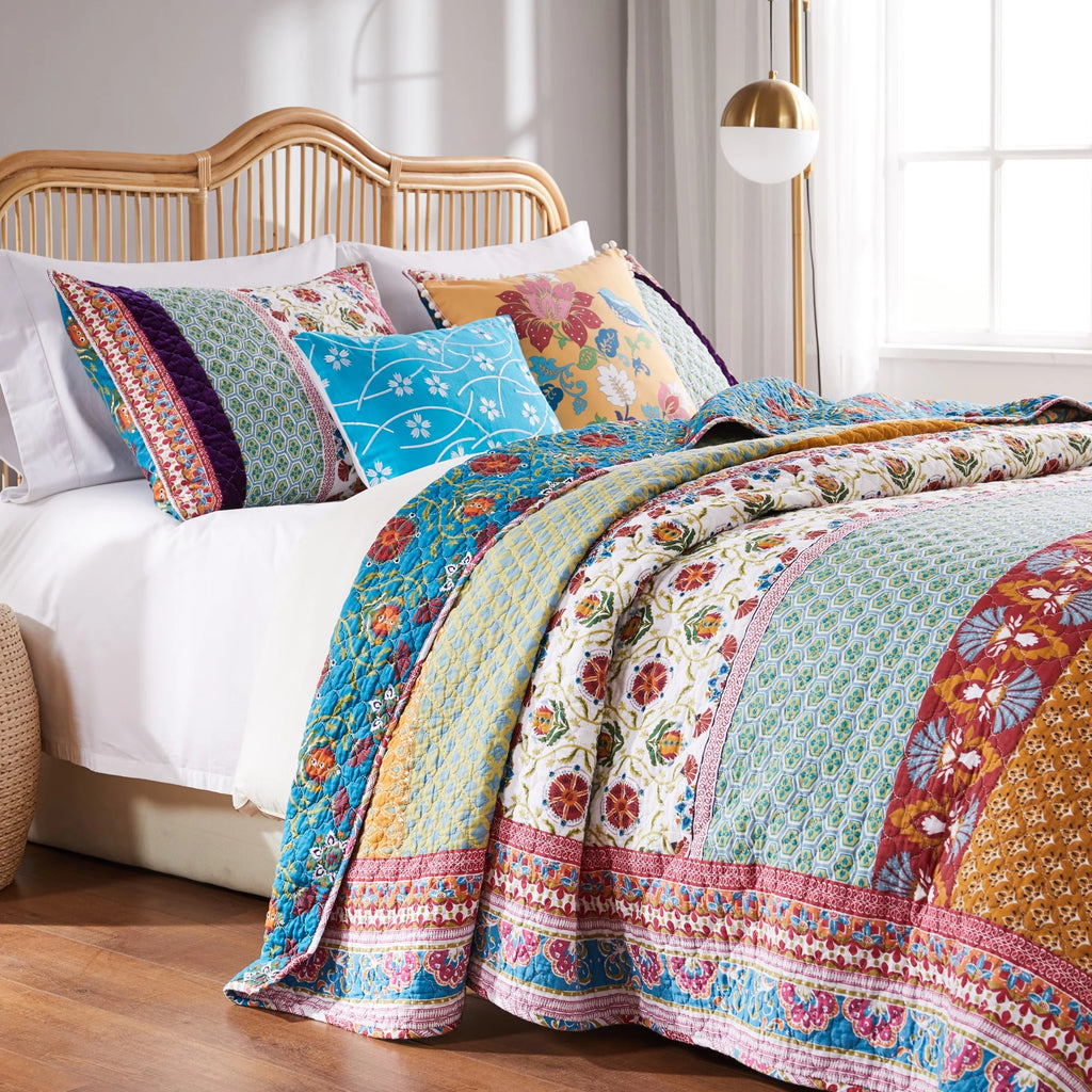 3-Piece King/Cal King Reversible Cotton Quilt Set G10026