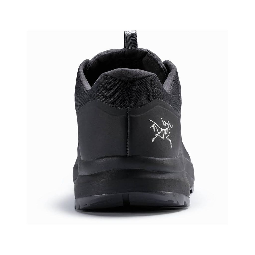 Black GTX Hiking Shoes A783