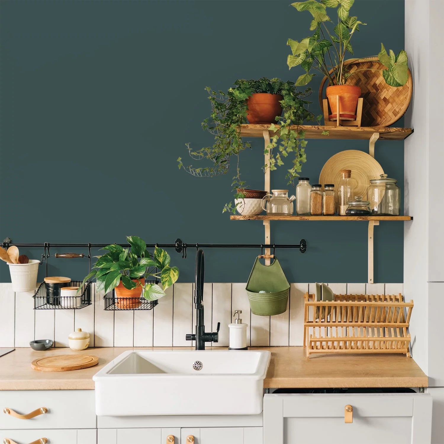 Night Watch Green Eggshell Interior Paint J199709