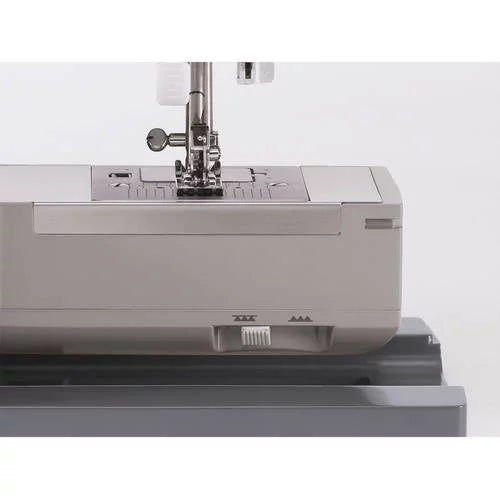 Heavy Duty Sewing Machine with 97 Stitch Applications S652