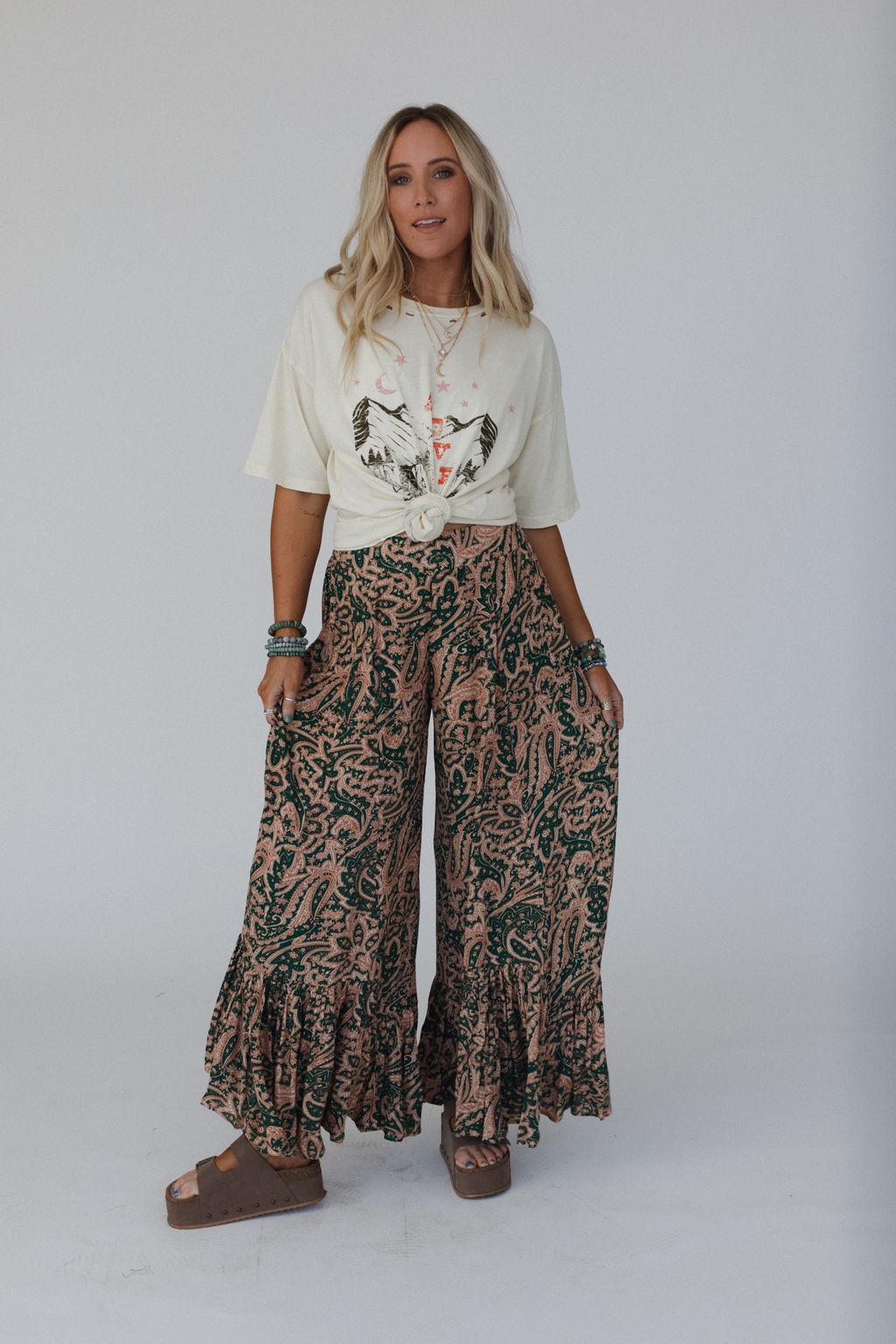 Paisley Dream Ruffled Pants - Green