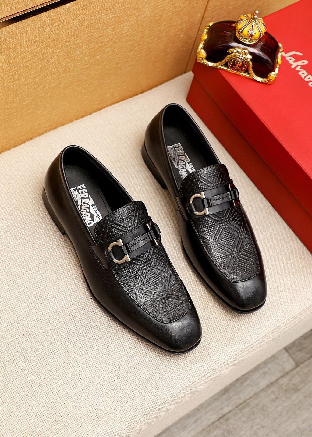Ferragamo Men's Black Embossed Buckle Loafers - Rubber Sole