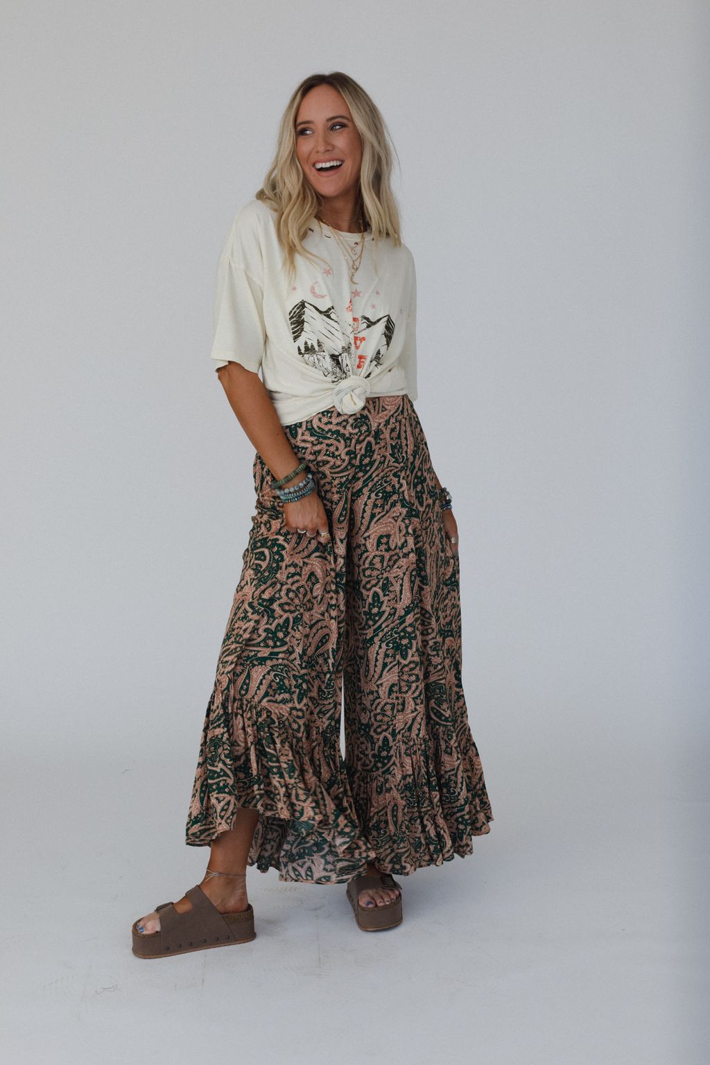 Paisley Dream Ruffled Pants - Green